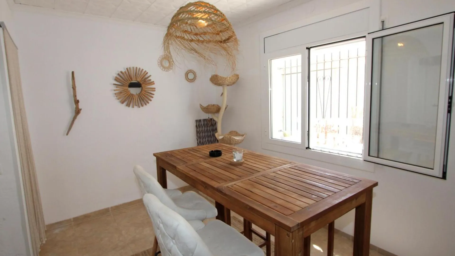 Prázdninový dům Casa Carine, Ideal Vacaciones: Wifi, Opcional Aire Acondicionado, Admite Mascotas, Playa Para Perros - Es-184-63 Deltebre
