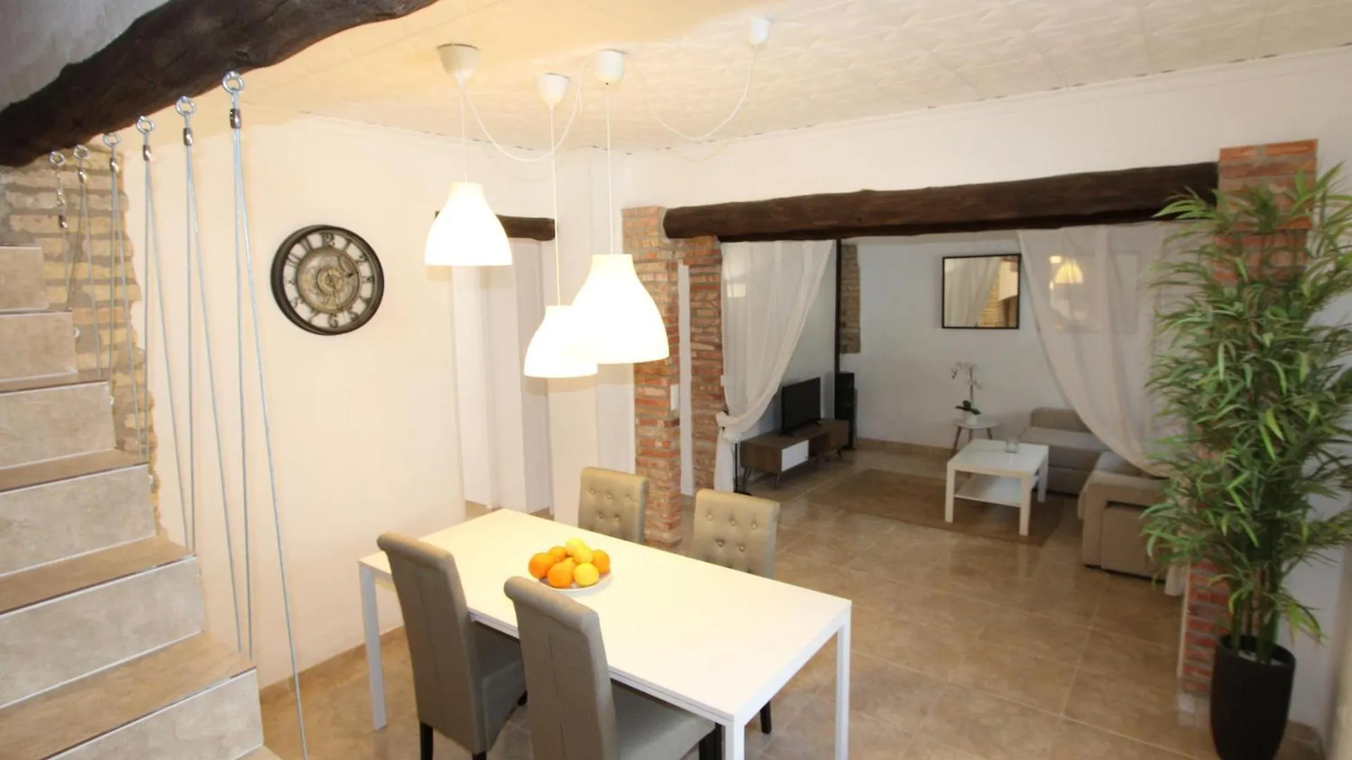 Holiday home Casa Carine, Ideal Vacaciones: Wifi, Opcional Aire Acondicionado, Admite Mascotas, Playa Para Perros - Es-184-63 Deltebre